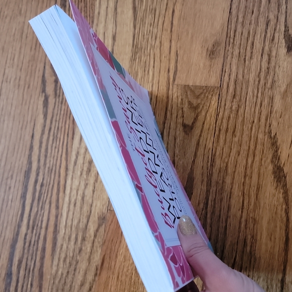 Budget Savvy Wedding Planner & Organizer - Picture 6 of 7